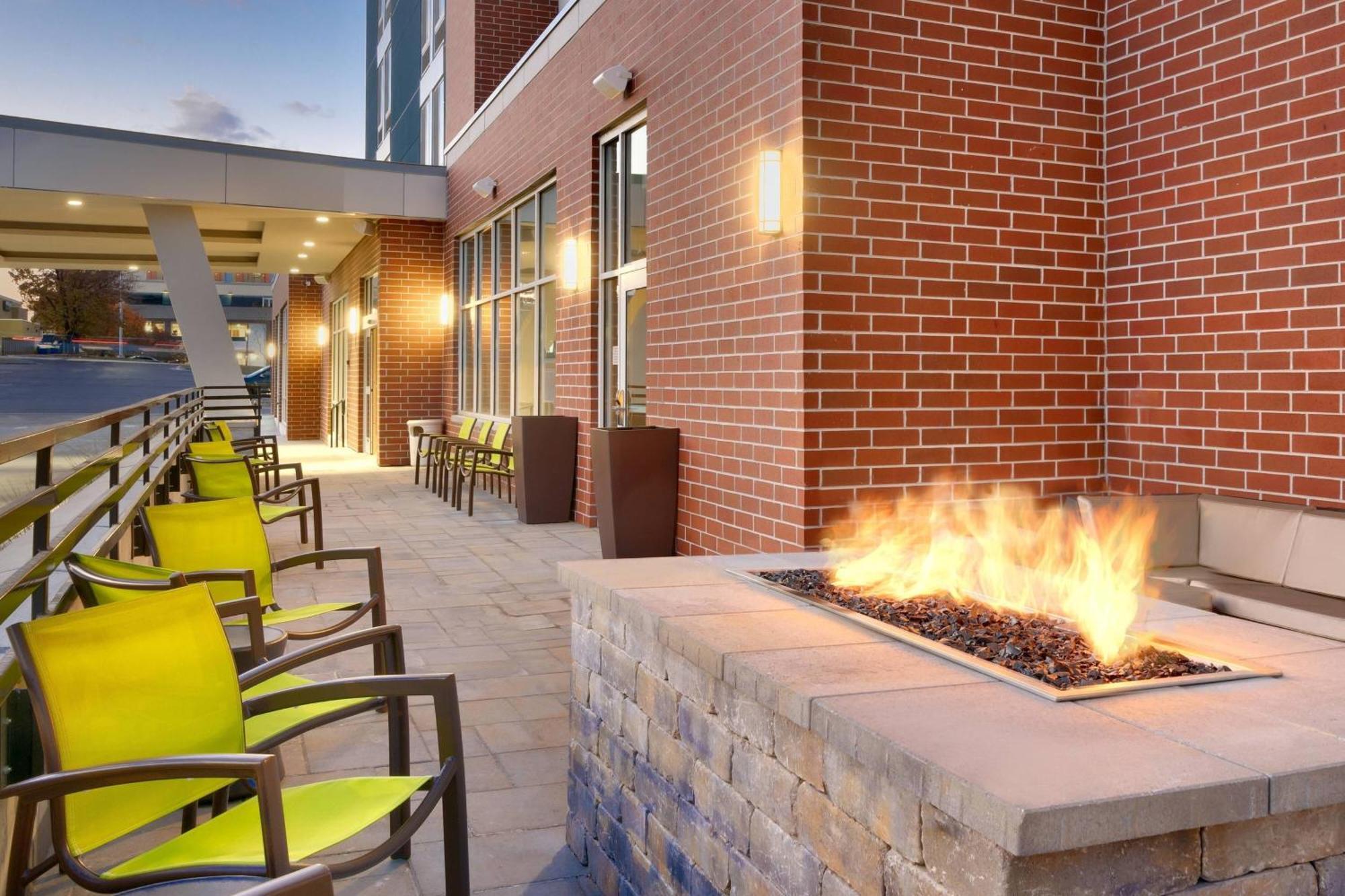 Springhill Suites By Marriott Salt Lake City Sugar House Esterno foto